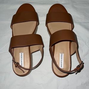 Saks Fifth Avenue brown sandals, never worn, size 8.5